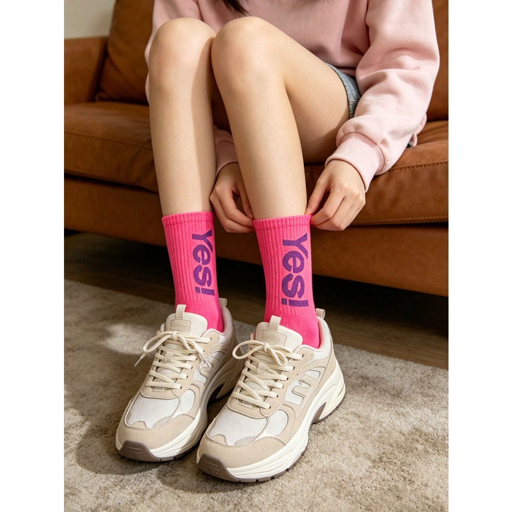 1/4 쌍의 형광 문자 패턴 양말, 십대 소녀들의 일상 - Sports Socks 리뷰 및 가격